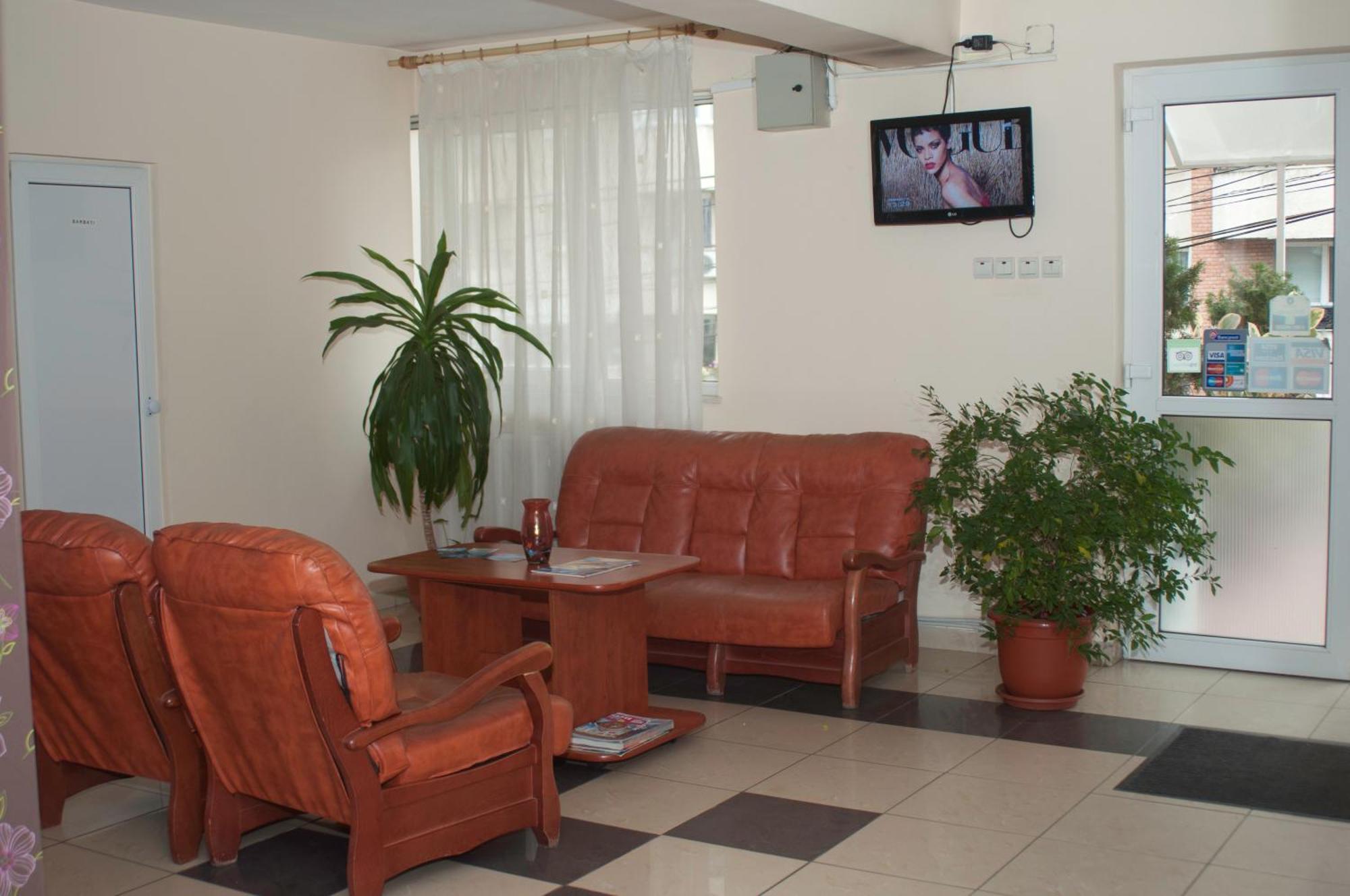 קלוז'-נאפוקה Hotel Delaf מראה חיצוני תמונה
