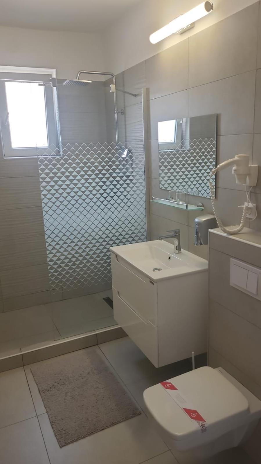 קלוז'-נאפוקה Hotel Delaf מראה חיצוני תמונה